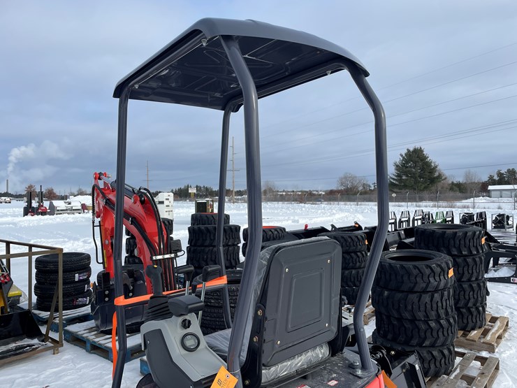 #150-•-2025-agt-mx15rx-mini-excavator-(mosinee,-wi)-image-19