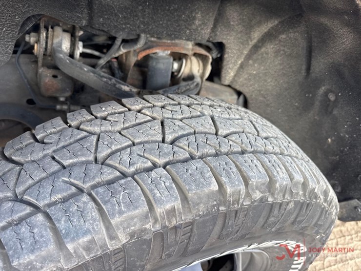 2016-chevrolet-silverado-3500-image-6