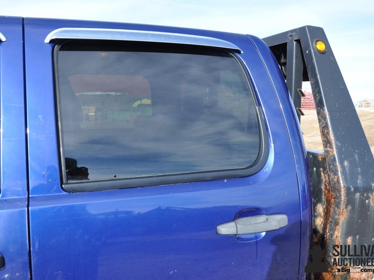 2014-chevrolet-silverado-2500-image-17