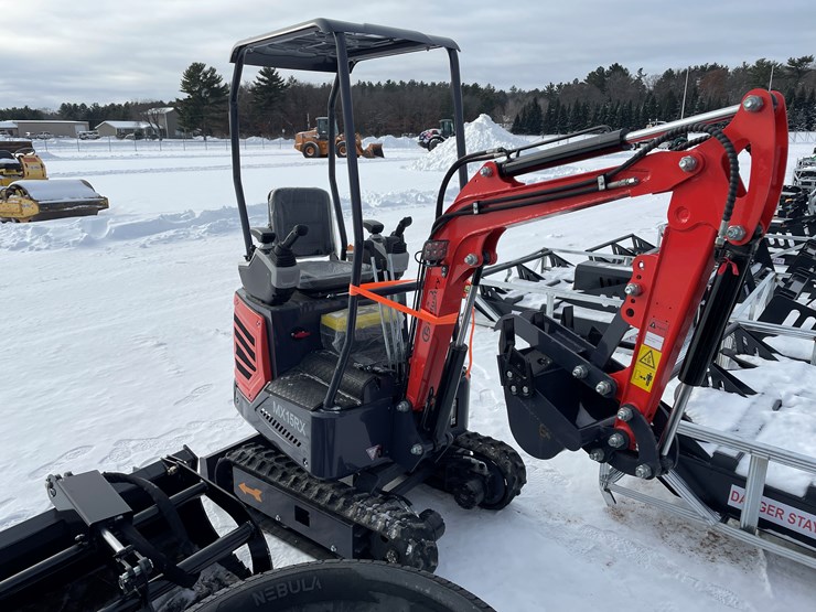 #150-•-2025-agt-mx15rx-mini-excavator-(mosinee,-wi)-image-2