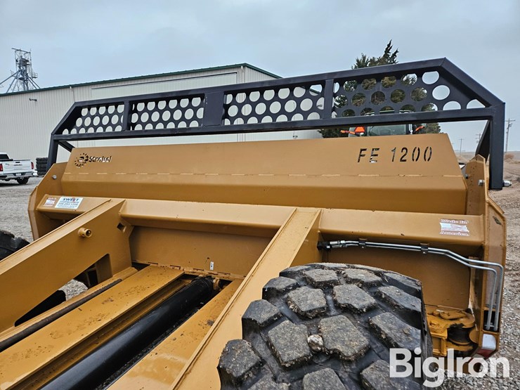 2013-strobel-fe1200-12-yard-pull-type-forced-ejection-scraper-image-10