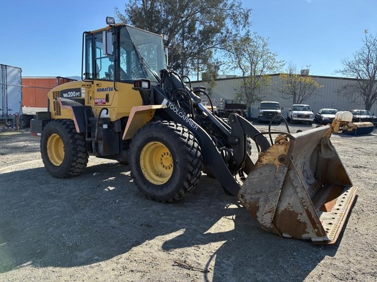 2008-komatsu-wheel-loader-image-2