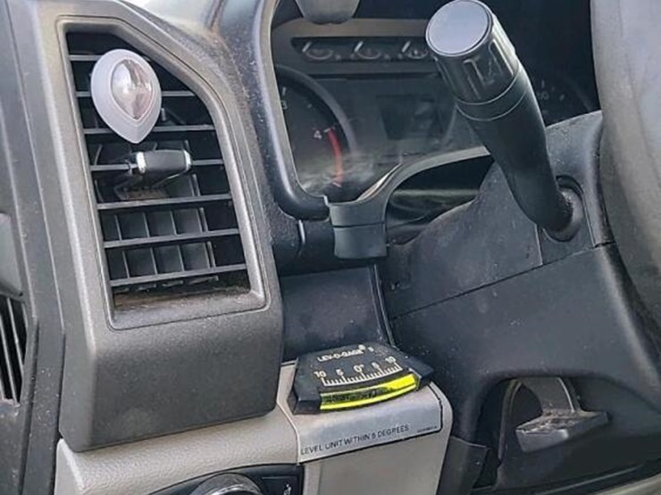 2018-ford-f550-image-31