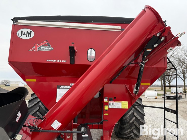 2017-j&m-875-image-16