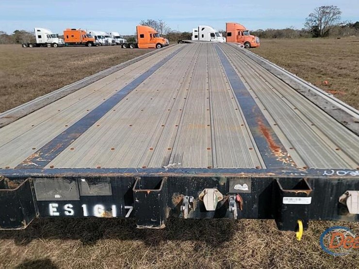 2016-great-dane-flatbed-image-12