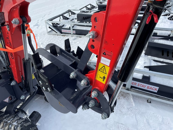 #150-•-2025-agt-mx15rx-mini-excavator-(mosinee,-wi)-image-28