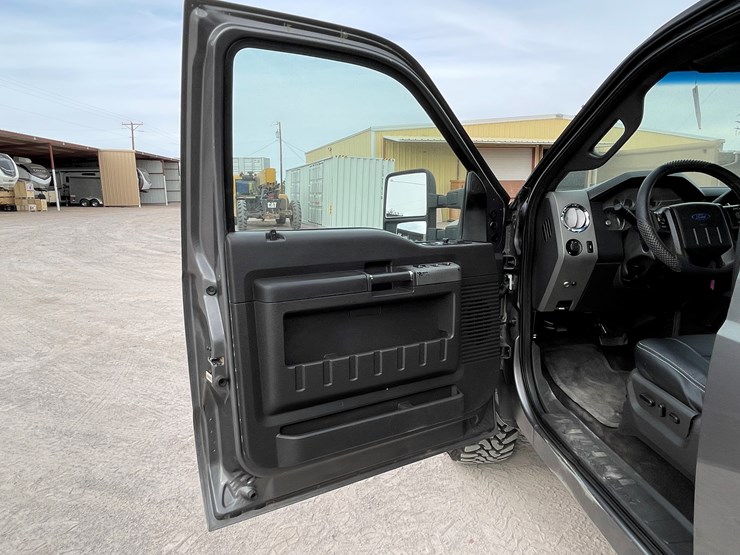 2011-ford-f250-lariat-image-59