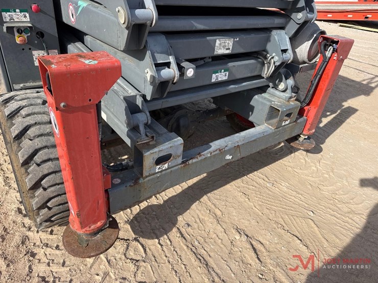 2016-skyjack-sj8841rt-image-9