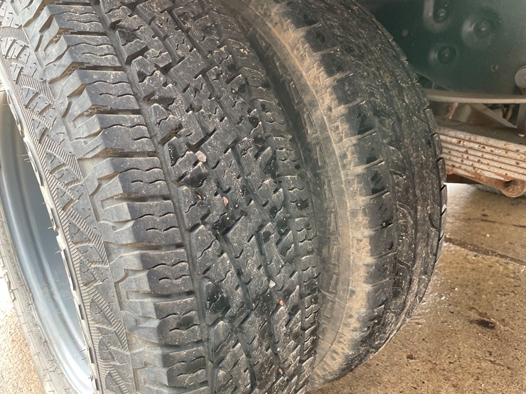 #330-•-2012-f350-super-duty-cab-and-chassis-pickup-(has-wi-title)(custer,-wi)-image-45