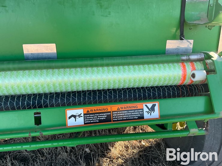 2010-john-deere-568-image-20