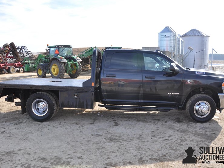 2022-ram-3500-tradesman-image-4