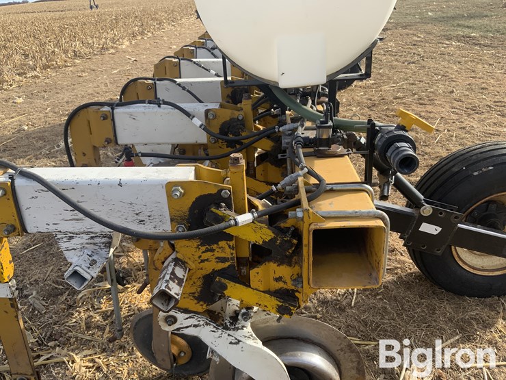 buffalo-8r30-3-pt-cultivator-image-15