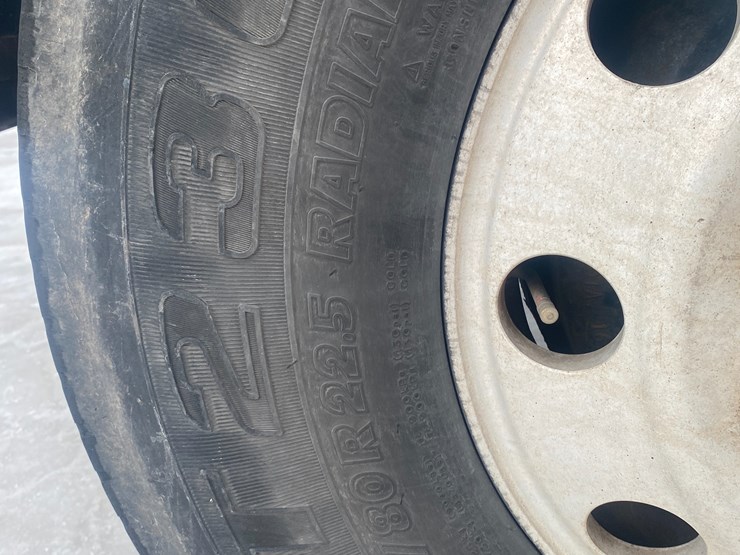 #302-•-2009-mack-gu713-semi-tractor-(has-wi-title)-(mosinee,-wi)-image-19