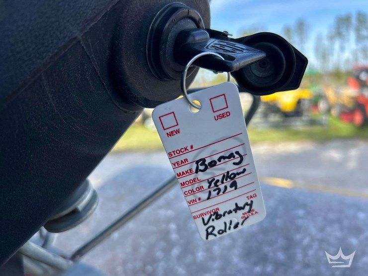 2019-bomag-bw211d-5-image-26