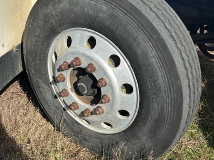 2006-international-durastar-4400-image-8