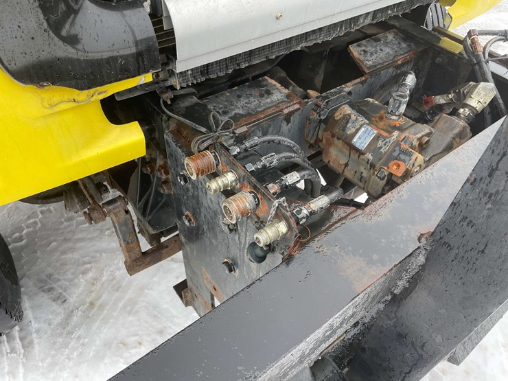 2004-caterpillar-c7-image-14