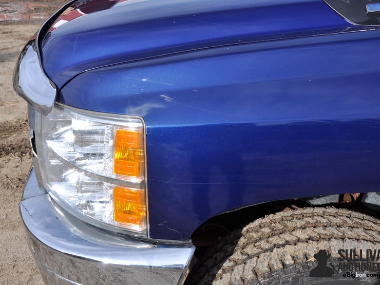 2014-chevrolet-silverado-2500-image-10