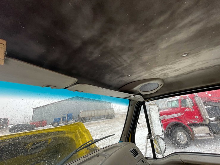 2004-caterpillar-c7-image-78