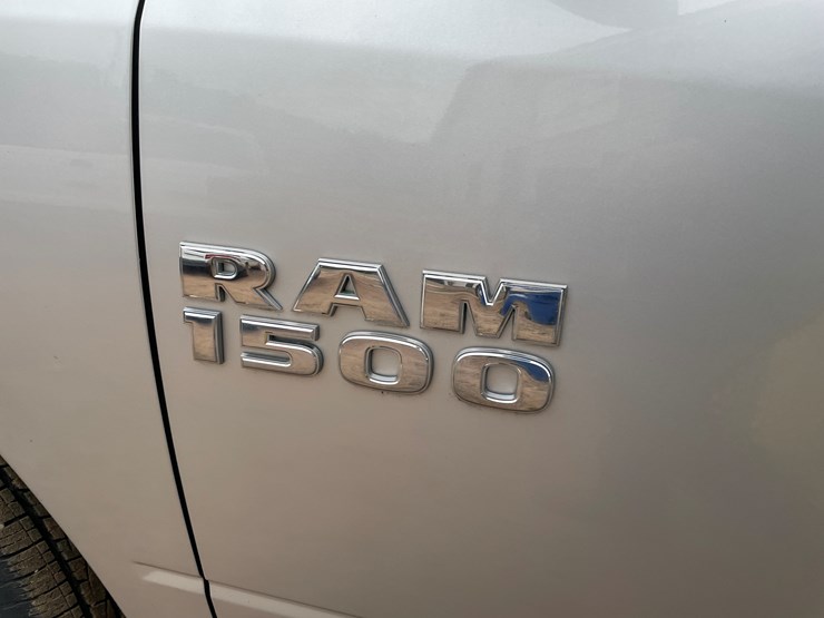 2013-dodge-ram-1500-image-11