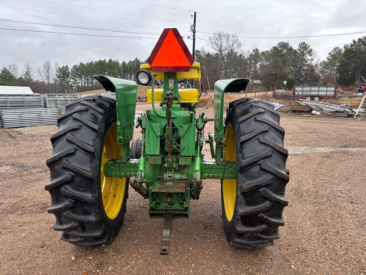 john-deere-3020-image-6