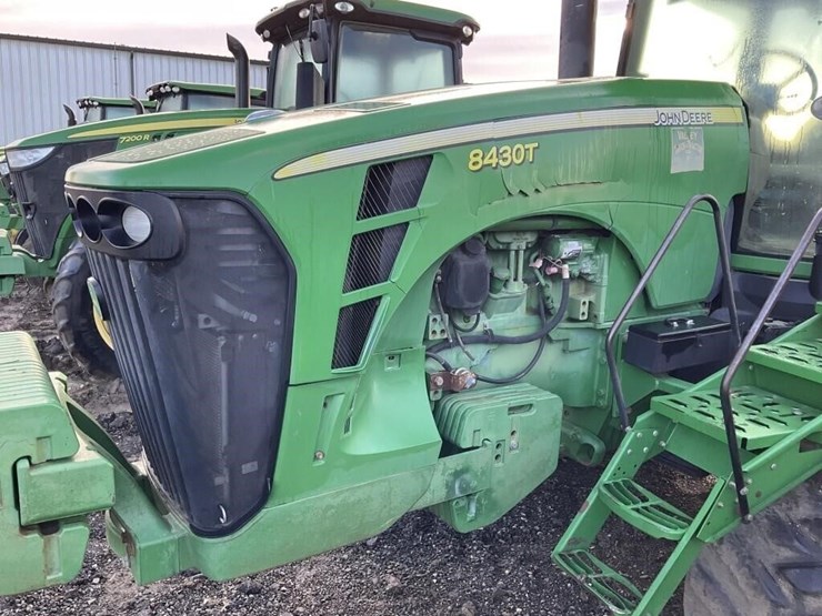 john-deere-8430t-image-13