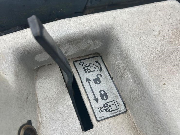 2000-bobcat-334c-image-24