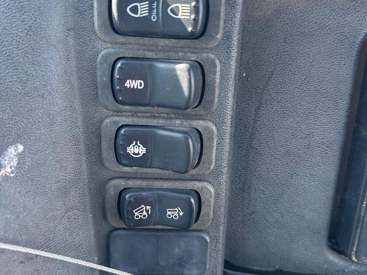 mahindra-retriever-1000-image-27