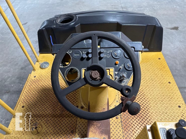 2010-caterpillar-ps-150c-image-10