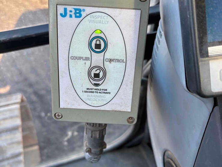 2009-komatsu-pc138-lc-image-24