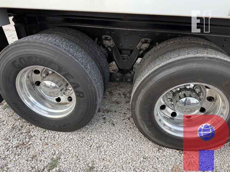 2019-kenworth-t680-image-4