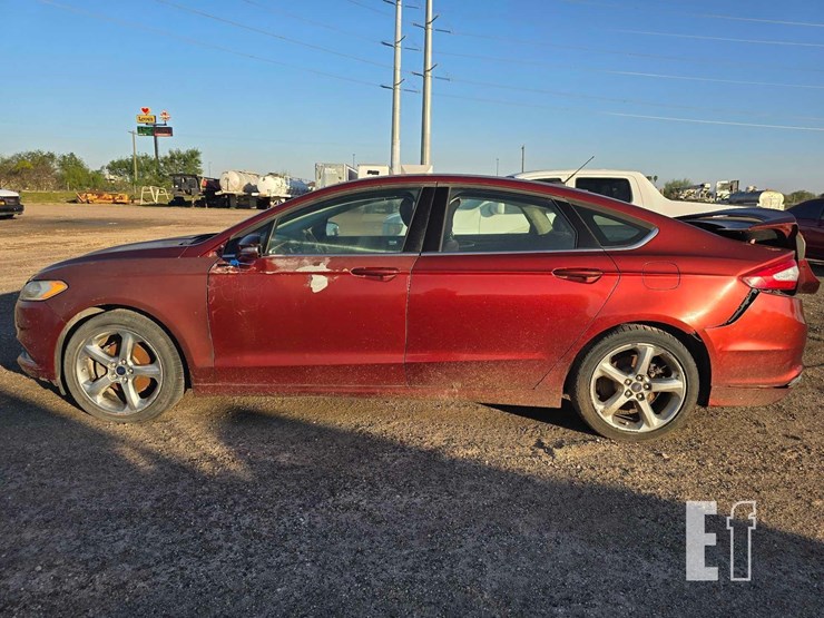 2014-ford-fusion-image-17