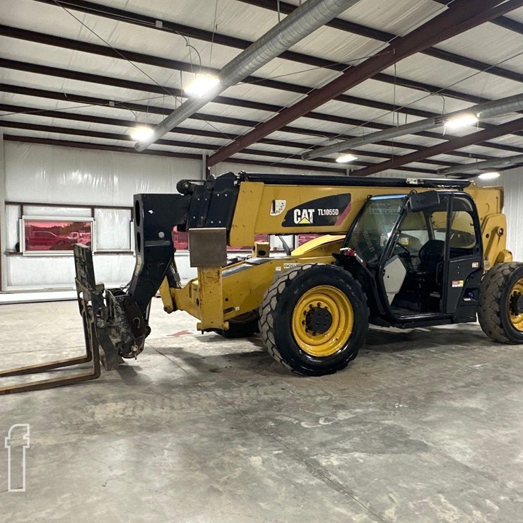 2017 CATERPILLAR TL1055D