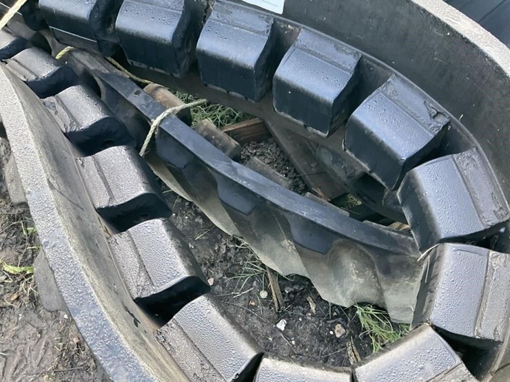 set-of-(2)-camoplast-16.5"-belts-image-6