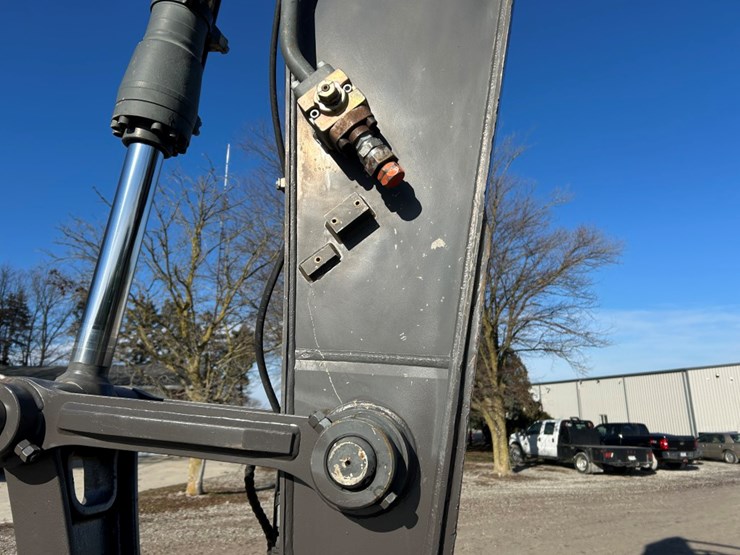 #122558-•-2017-volvo-ec160el-#vcec160ec00310212-image-26