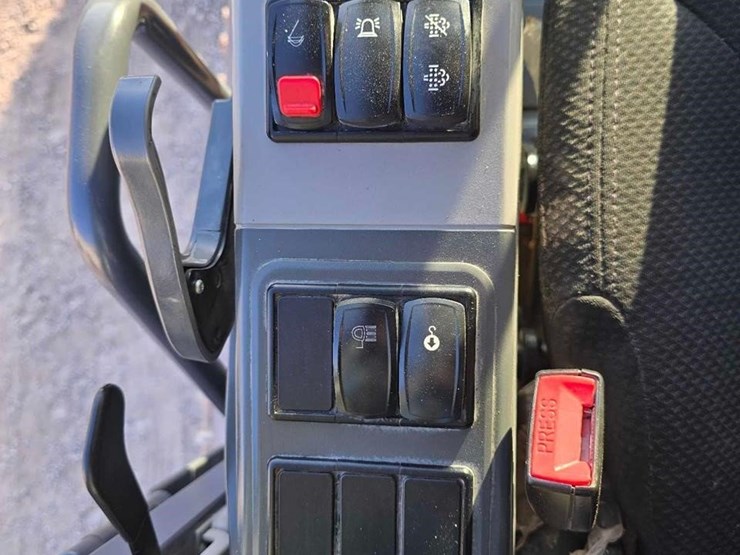 2022-xcmg-xe300u-image-17