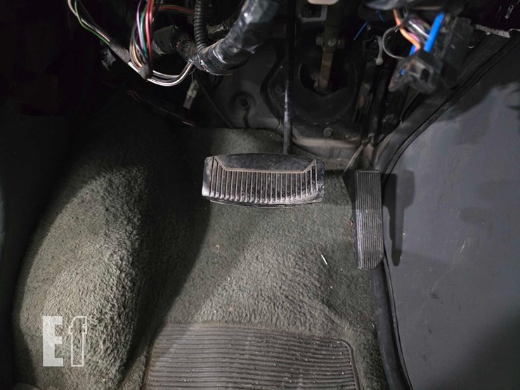 1996-ford-e350-image-11