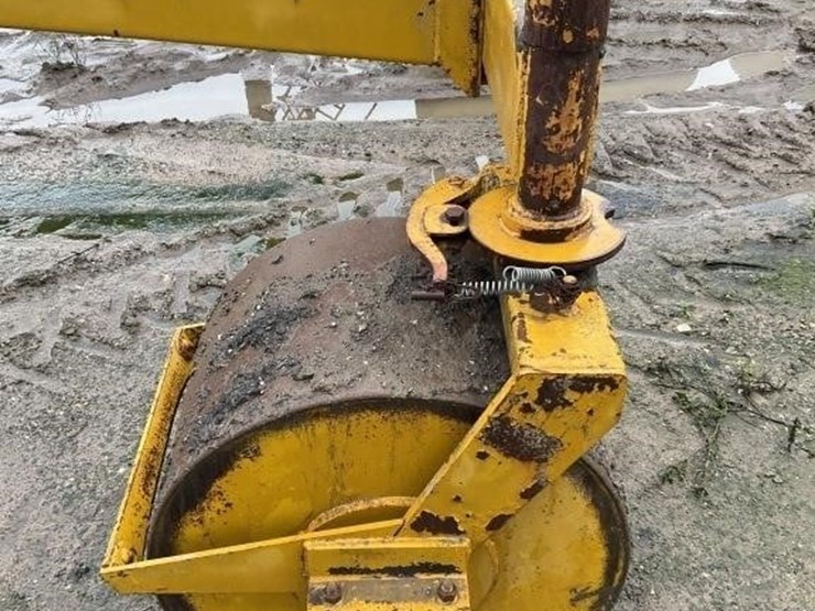 marvin-16'x30'-triplane-image-14