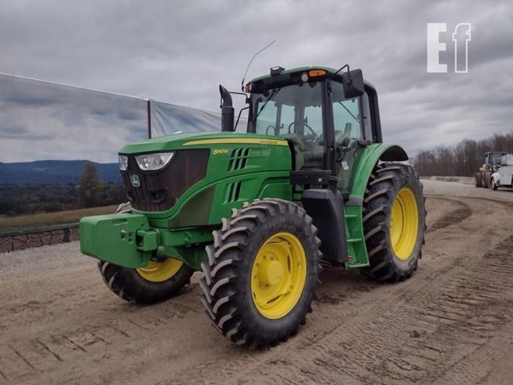 2014-john-deere-6140m-image-22