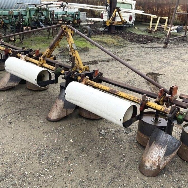 MARVIN 3-Pt 3-Row 60" Vine Trainer