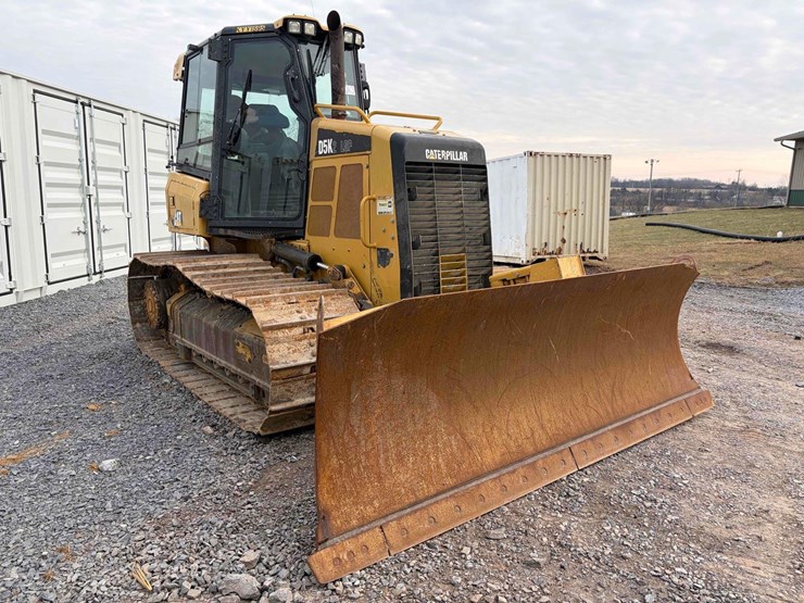 2015-caterpillar-d5k2-lgp-image-3