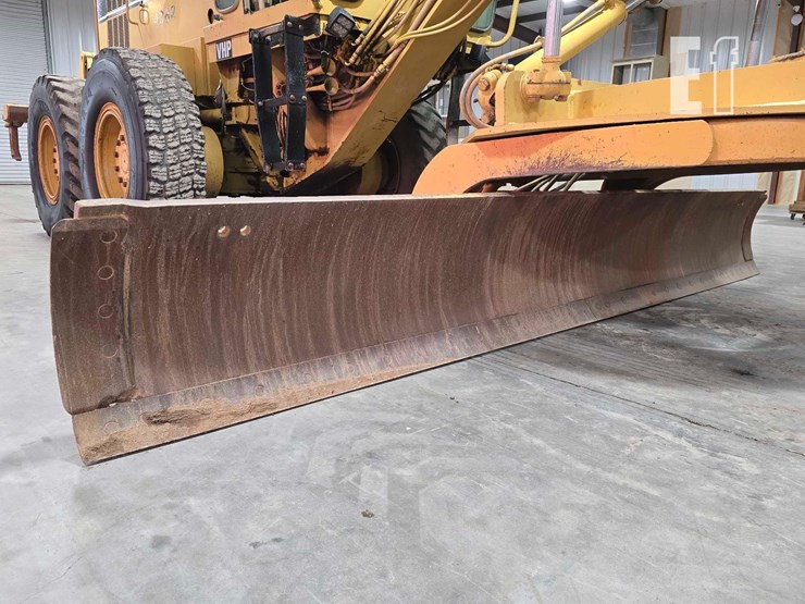 1995-caterpillar-140h-image-9