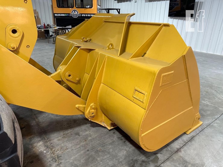 2017-caterpillar-962m-image-14