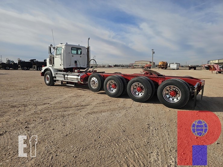 2012-western-star-3-axle-daycab-heavy-haul-truck-32512-image-3