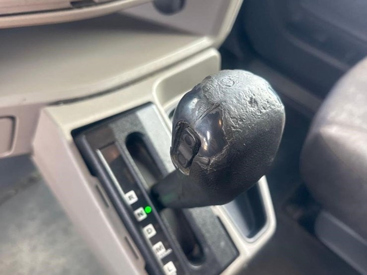 2016-peterbilt-579-image-23