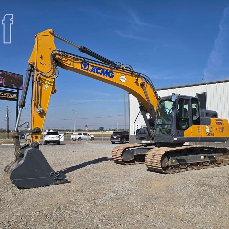 2022 XCMG XE210U