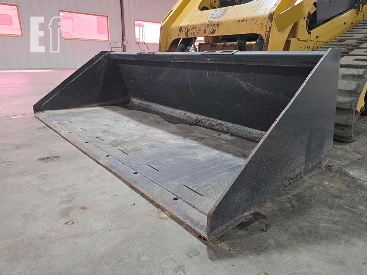 2020-caterpillar-299d3-image-7