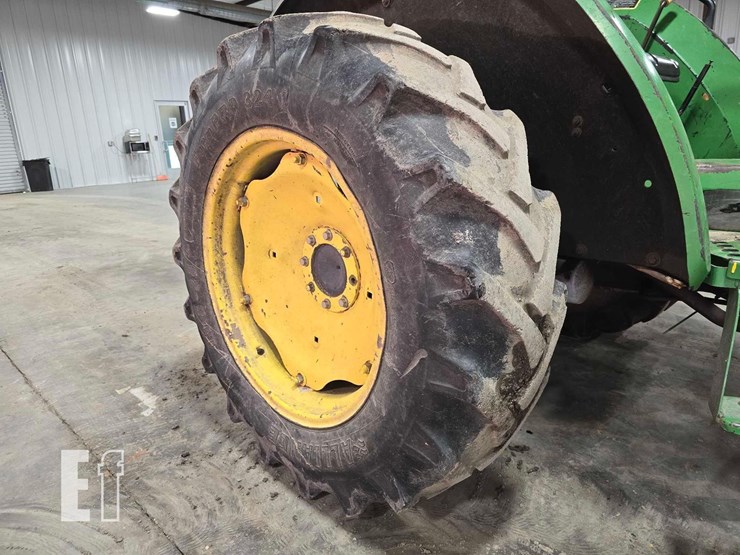 2000-john-deere-5210-image-12