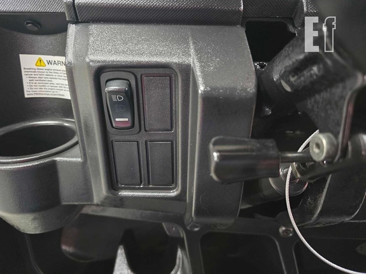 2022-polaris-pro-xd-fs-diesel-crew-image-14