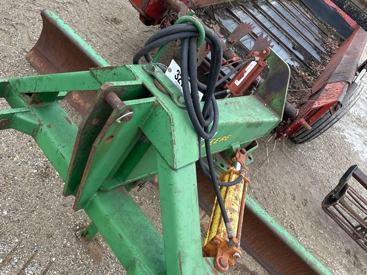 john-deere-115-image-2