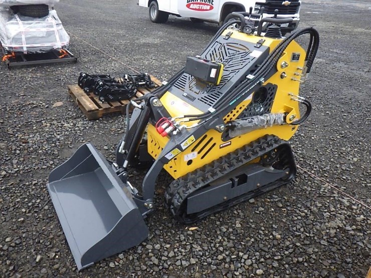 2025-sdlanch-sdll60-skid-steer-tracked-loader-image-1